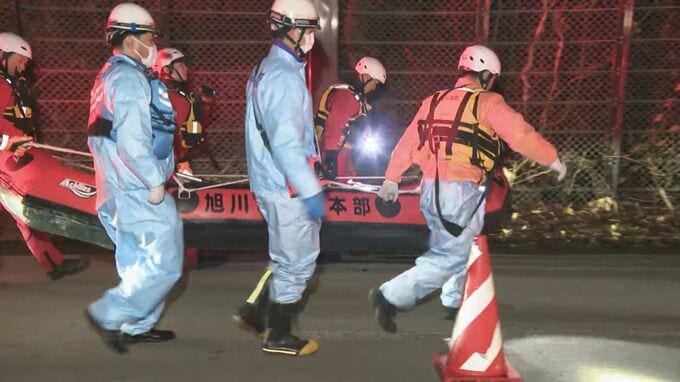 「友人が川に沈んでいった」18歳くらいの男性が流され不明　川に落ちた仲間の女性を助けようとし…女性は自力で岸へ　北海道旭川市神居古潭・石狩川|TBS NEWS DIG