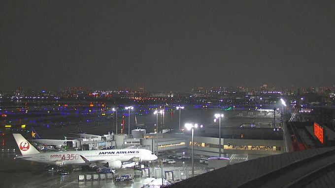 雷雲接近で羽田空港 一時地上作業を中止し離着陸をとりやめ　午後7時ごろ再開　航空各社「空の便に遅れが出る見込み」|TBS NEWS DIG