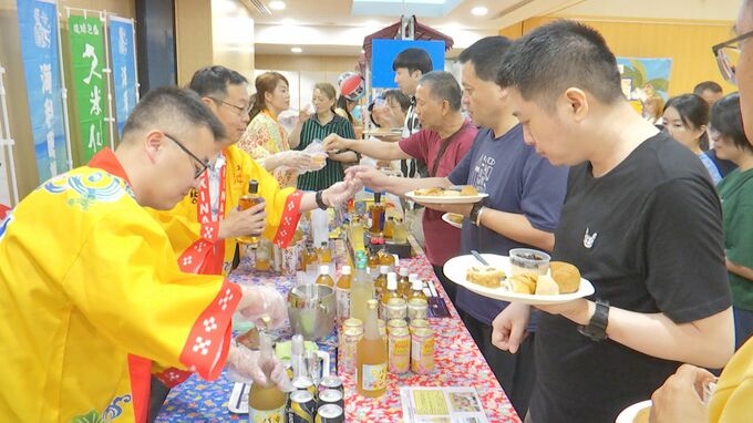 中国・北京で沖縄の特産品をPR　黒糖風味のスイーツも登場　沖縄県産の水産物輸出再開にも意欲|TBS NEWS DIG
