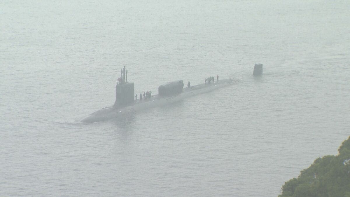 アメリカ海軍の原子力潜水艦「ミシシッピ」 長崎県佐世保を出港