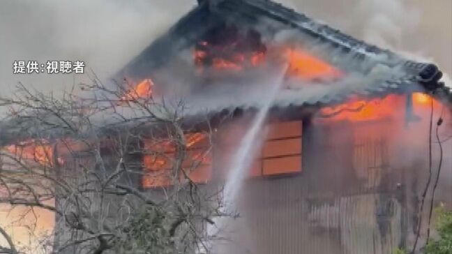 29日夕方に住宅1棟全焼の火事 約2時間後に鎮火するも70代男性けが 石川・津幡町|TBS NEWS DIG
