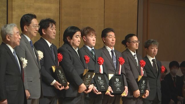 年度代表馬と4歳以上最優秀馬にサクラトップキッド 桐花賞、北上川大賞典などの勝利を評価 IWATE KEIBA AWARD授賞式 盛岡市|TBS NEWS DIG