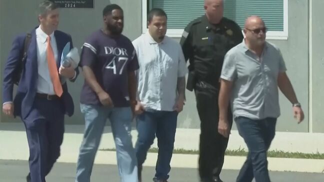 “手違い”で米から強制送還の男性 家族と再会へ 依然強制送還のリスクも|TBS NEWS DIG