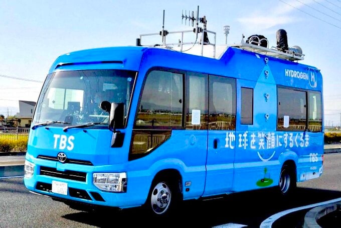 ニューイヤー駅伝で世界初の水素中継車デビュー！「地球を笑顔にするくるま」 が第2移動車として選手の力走伝える|TBS NEWS DIG