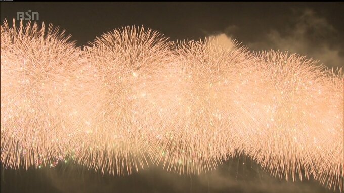 今年も2連続で尺玉“100発！”一斉打上げ 越後三大花火『ぎおん柏崎まつり 海の大花火大会』開催決定　|　新潟のニュース・天気｜BSN NEWS｜BSN新潟放送