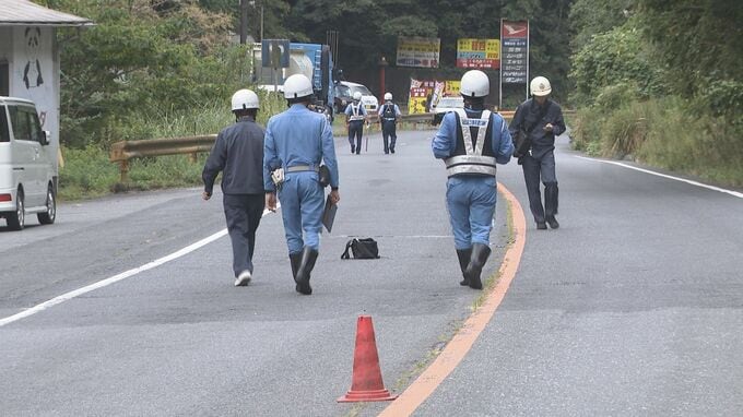 大型トラックにはねられ男性死亡　現場付近は一時通行止めに　警察は男性の身元の確認を急ぐ　山口・岩国|TBS NEWS DIG