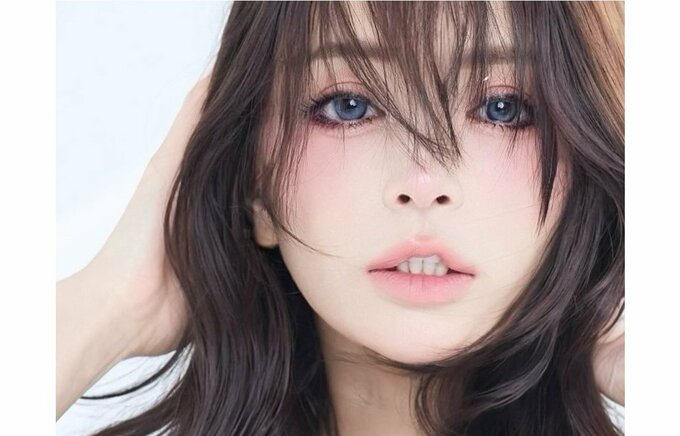 【 浜崎あゆみ 】　「セトリのバリエーションにパニックになり、とりあえずTシャツの裾を出したり入れたり」　アジアツアーへ向けての一コマを投稿|TBS NEWS DIG