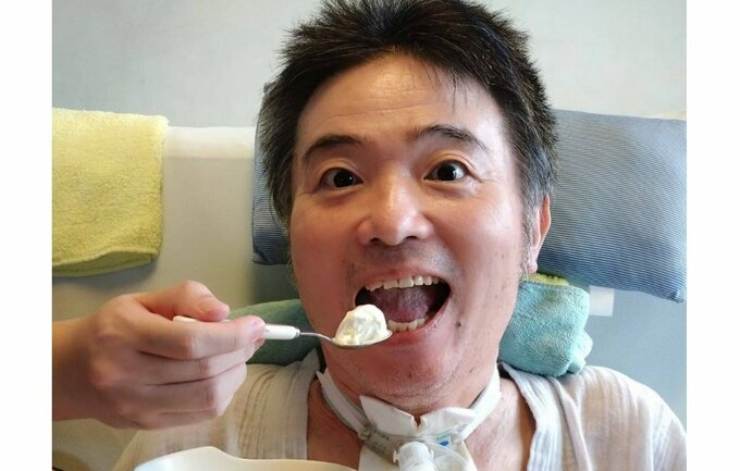 【ニャンちゅう】　声優・津久井教生さん　「私の栄養摂取は胃瘻が中心で　口から食べているのは夕食だけです」「胃瘻では味や香りはわかりませんが　それに支えられているのです」　【ＡＬＳ闘病】|TBS NEWS DIG