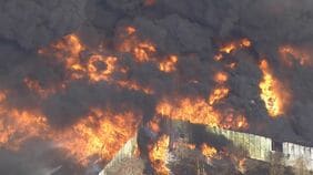 【速報】茨城・坂東市のヤードで火災　現在も消火活動中|TBS NEWS DIG