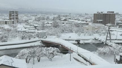 青森の積雪、一時139cmに「災害レベル」の大雪がUターン直撃 6日の