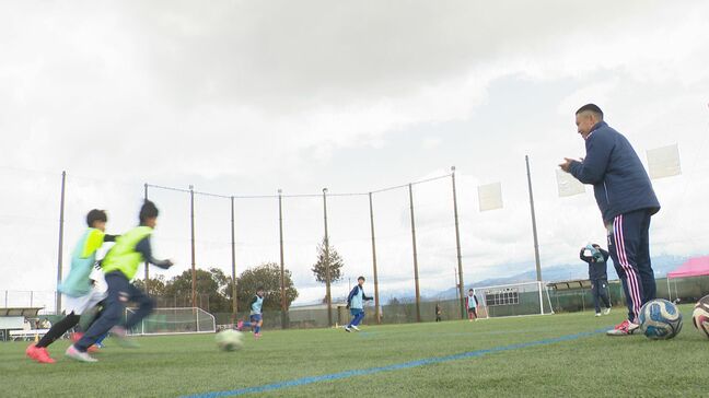 指導者のライセンスを取得した高校生たちが企画！長野市でサッカー大会|TBS NEWS DIG