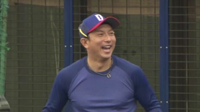 キャンプ2日目は元メジャーリーガー川﨑宗則選手も参戦！何を伝えたのかは｢企業秘密です｣ 中日･藤嶋健人投手 ｢優勝するためにはどうしたらいいか…｣ 沖縄キャンプ|TBS NEWS DIG