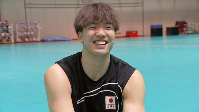 バレーボール男子日本代表　日鉄堺BZの安井恒介はOH転向で初選出に「ビックリした」【合宿3日目レポート】|TBS NEWS DIG