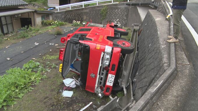 「火災で出動した消防団の車両が横転」駐車した消防車が動き出し、田んぼに転落　止めようとした男性が消防車の下敷きになり死亡　|　BSSニュース | BSS山陰放送