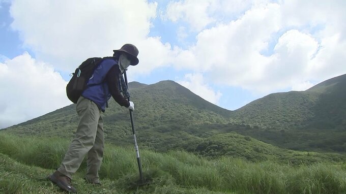 坊ガツル湿原で野焼きの準備「輪地切り」　|　大分のニュース｜OBS NEWS｜大分放送
