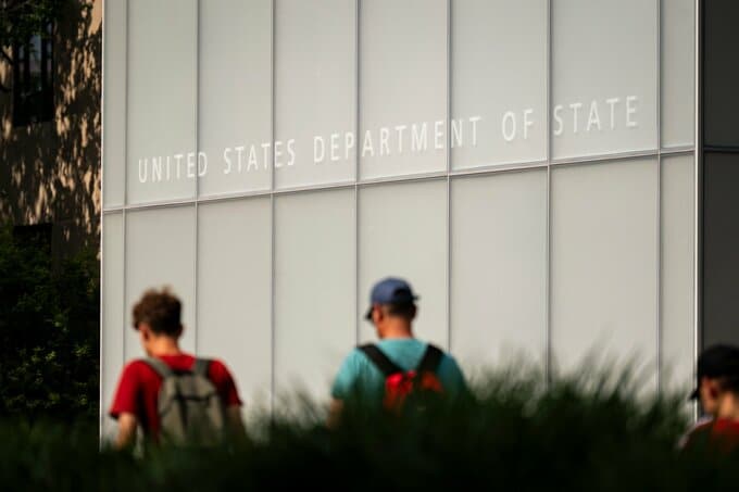 米留学生ビザに新規制、滞在期間は最長4年へ－延長に連邦政府の許可