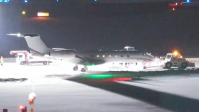 プライベートジェット機の滑走路逸脱は「重大インシデント」13日午後にも事故調査官が現地入りへ　エンジン1基停止で緊急着陸の北海道エアシステム機も　|　北海道のニュース｜HBC北海道放送