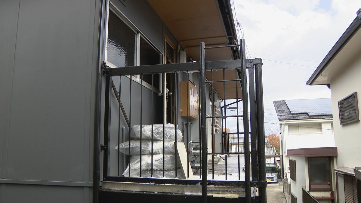 ｢ドア開けたら煙がぶわぁーって」アパート火災で焼け跡から男性1人の遺体 火元の部屋に住む61歳男性と連絡取れず 岐阜･多治見市