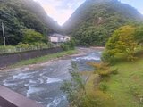 川遊び中行方不明の男性(18) 水深3メートルの川底で見つかり、死亡が確認される 山口|TBS NEWS DIG