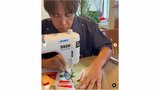 【ロッチ・コカド】坪倉さんの誕生日に「自作のパンツ」をプレゼント ミシンで型紙から制作の過程を公開|TBS NEWS DIG