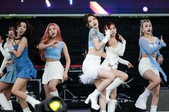 K－POPコンサート、突然の無期延期－中国が韓流受け入れ再開に待った| TBS CROSS DIG with Bloomberg
