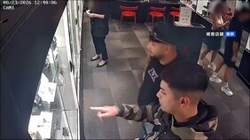 犯行直前に上下黒や灰色の服装に着替えたか チリ国籍の男2人逮捕「中野ブロードウェイ」高級腕時計2億円相当窃盗 防犯カメラにはわずか6秒の犯行が 警視庁|TBS NEWS DIG