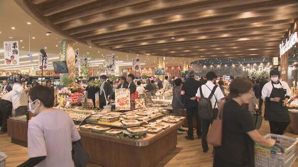 開店前から長蛇の列 公設卸売市場にアルプラザ 新出店は実に26年ぶり 市場さながら「鮮魚コーナー」など生鮮食品が目玉 富山 | 富山のニュース|天気・防災|チューリップテレビ