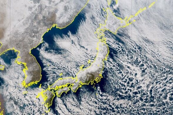 富山などは平年の4倍以上の積雪に 会津若松は平年の3.7倍 松江は平年の10倍(9日午前10時時点)寒波の峠超えるも10日にかけ積雪増 雪崩・落雪注意【大雪と雨と風のシミュレーション】 | 富山のニュース|天気・防災|チューリップテレビ