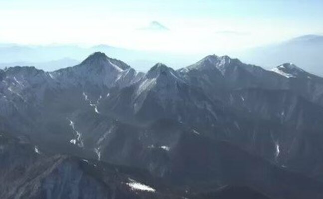 親子で登山中に81歳男性が約10メートル滑落…八ヶ岳連峰で救助要請　ヘリで救助へ|TBS NEWS DIG