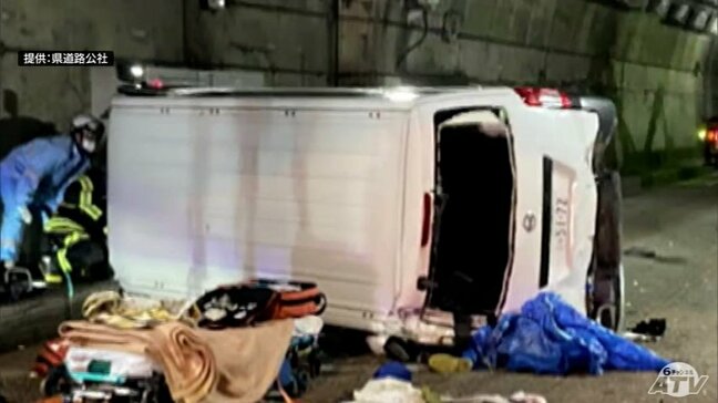 シャーベット状の路面で「夏タイヤ」　みちのく有料道路で6人死傷事故　ワゴン車が橋の欄干に衝突して横転→大型トラックが追突　約4時間半の間「全面通行止め」に　青森県|TBS NEWS DIG