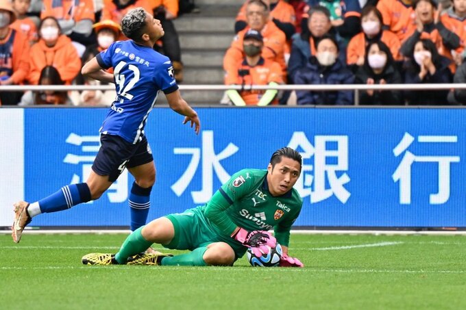 「力を出せるチャンスが回ってきた」清水の窮地救ったGK大久保択生 今季リーグ戦ゼロも…ビッグセーブ連発!!!【J2プレーオフヒーロー一問一答】　|　静岡のニュース | SBSNEWS | 静岡放送