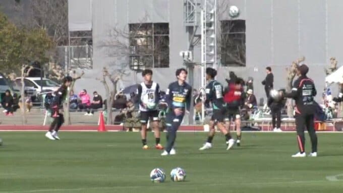 「結果にこだわり、自分も得点を」FC今治高知キャンプ J2・J3百年構想リーグは来月開幕|TBS NEWS DIG