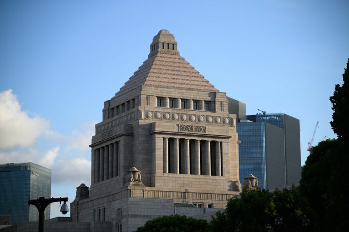今年度補正予算案で国債6.7兆円追加発行､税収上振れ分も活用－関係者