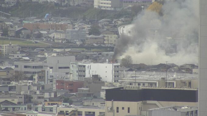 金沢で住宅全焼の火事 "タバコ火の不始末"が出火の原因か 火元の和室に吸い殻 　|　石川県のニュース｜MRO北陸放送