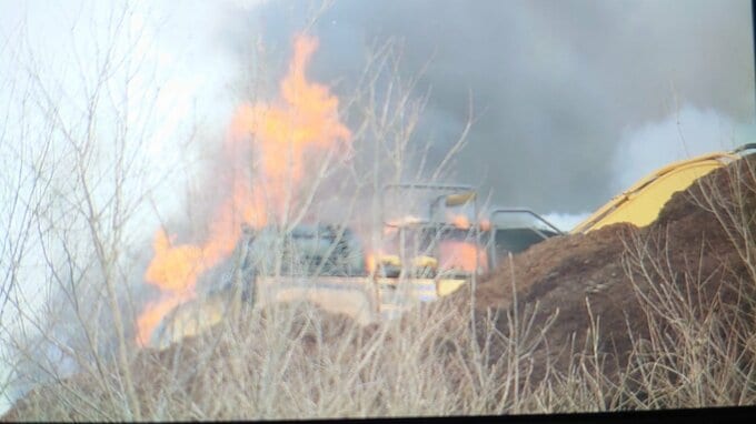【午後5時現在】重機1台が焼ける火事　けが人なし　消火活動中　宮城・栗原市　|　宮城のニュース│tbc NEWS│tbc東北放送