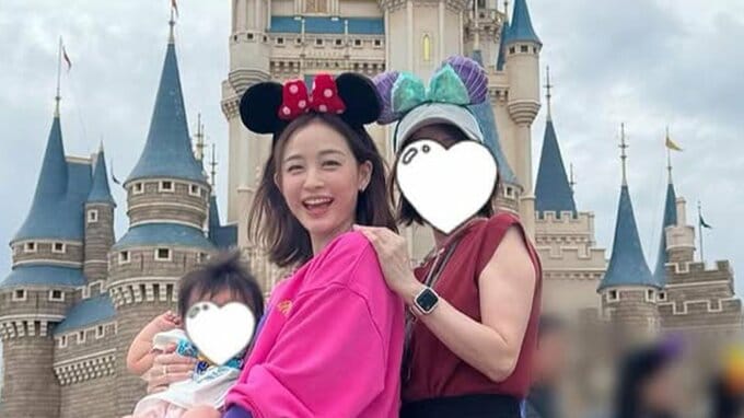 【 新井恵理那 】　2人の子どもと 母親との三世代ディズニーランドを満喫「子連れならではの楽しみ方があるものだな」|TBS NEWS DIG