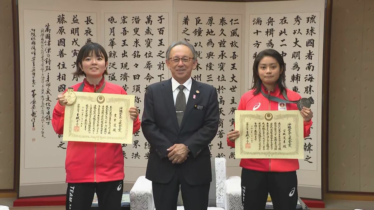 「たくさんの人に応援され、日本で開催されてよかった」　デフリンピックで活躍の沖縄出身選手2人にスポーツ栄誉賞