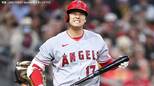 大谷翔平 敵地で大歓声も2四球、チャンスでは3球三振で無安打、エ軍激震!トラウトが左手首付近を痛め途中交代|TBS NEWS DIG