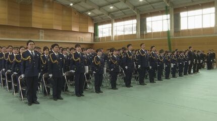 2か月で挫折 11年の役場勤務を経て…34歳「最年長」警察官に再挑戦