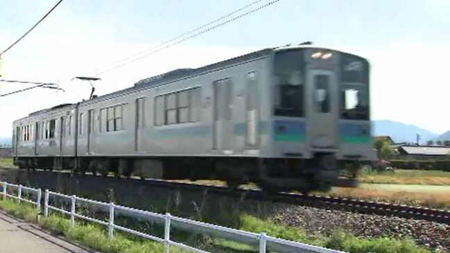 クマと普通列車が衝突　乗客らにけがなく1時間半後に運転再開　後続の5本が運休または部分運休　長野・白馬村・JR大糸線　　|TBS NEWS DIG