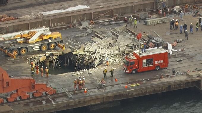 【速報】事故現場の海の中から身元不明の遺体発見　川崎市のJFEスチール工場で5人転落し3人死亡、1人行方不明の事故|TBS NEWS DIG