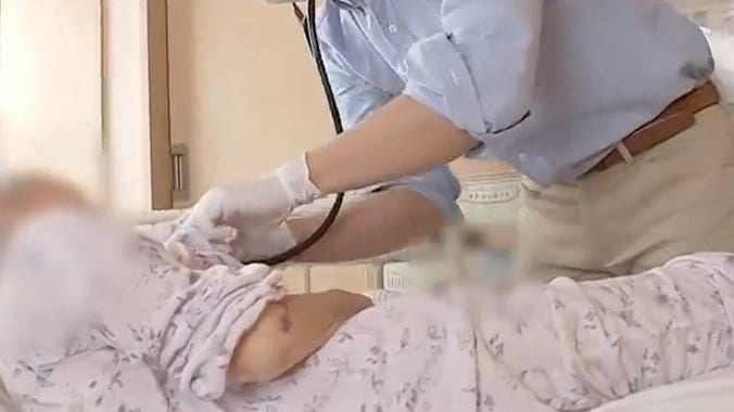 自宅死か施設死か「最期をどこで迎える」問題　多死時代を前に病院じゃない「最期の居場所」を探す