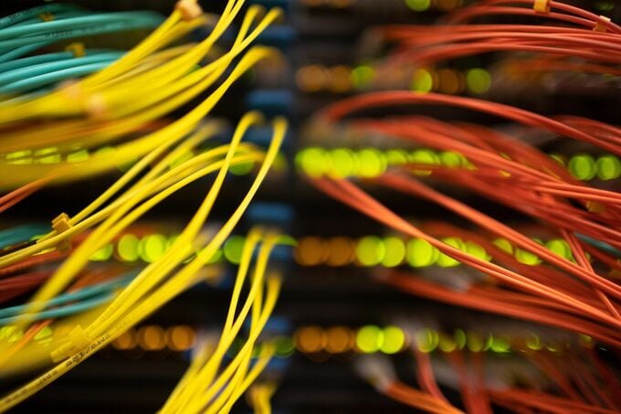 オラクル関連のデータセンター融資、ＪＰモルガンと三菱ＵＦＪが主導