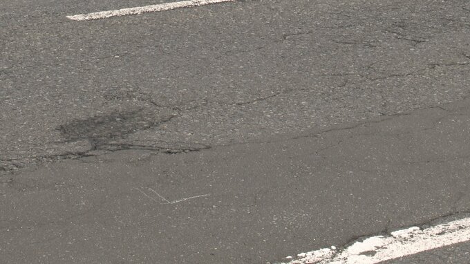 国道45号で22歳の女性が軽ワゴン車にはねられ意識不明の重体|TBS NEWS DIG