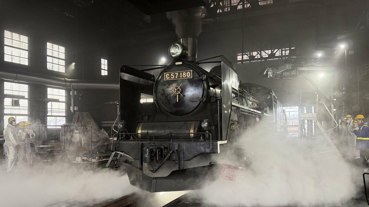 サムネイル_80歳の“貴婦人” SL「C57-180号機」 真っ赤な火を落とし、また灯すまで 冬のメンテナンスに密着