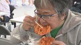 「香ばしくておいしいです」駿河湾特産のサクラエビを堪能 拠点の由比漁港で祭り＝静岡市|TBS NEWS DIG
