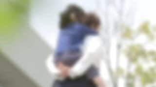 離乳食の「口移し」に、乳児の「日光浴」　変わる子育ての“正解”　世代ごとの「育児観ギャップ」の乗り越え方| TBS CROSS DIG with Bloomberg