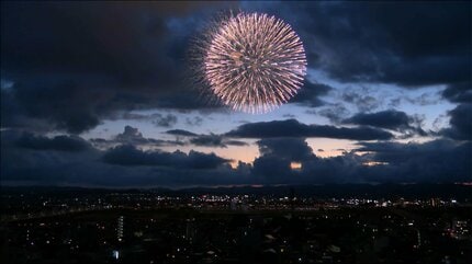 長岡花火】「打ち上げ開始でございます！」『長岡まつり大花火大会