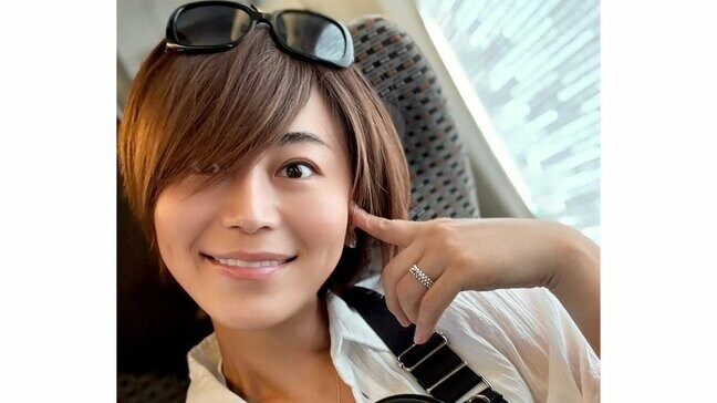 【 氷川きよし 】　白シャツ姿で名古屋へ　「ショーの御食事も間違いなく美味しいです」　ホテルでのディナーショーに太鼓判|TBS NEWS DIG