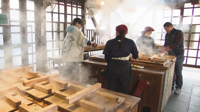 別府温泉の伝統料理“地獄蒸し”外国人観光客に大人気　湯布院も混雑　中国で流行「深度游」体験型の旅行ニーズ高まる　春節スタート|TBS NEWS DIG
